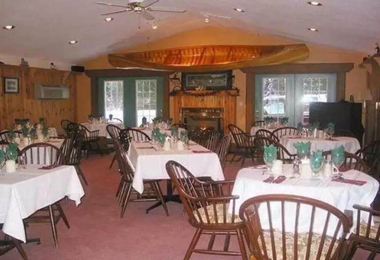 Algonquin Lakeside Inn Dwight Dış mekan fotoğraf